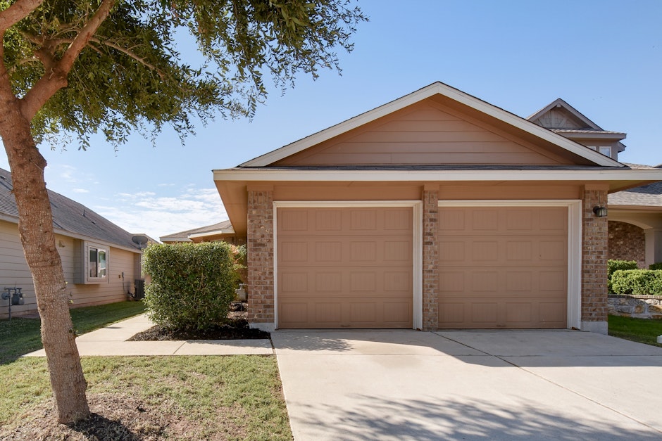 15205 Walcott Drive, Austin, TX 78725, Presented by Sky Knippa, Knippa